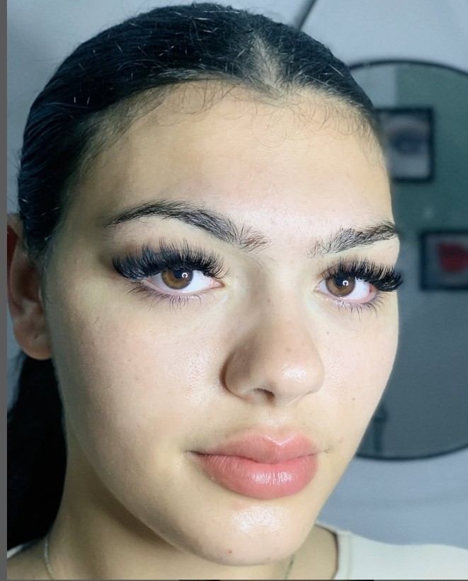 Volume Lash Extensions